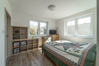 Prodej rodinného domu 261 m2, pozemek 1215 m2 v obci Tmaň - 2