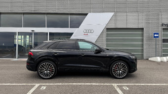 AUDI Q8 3.0TDI 210kW quattro Sline black optik ODPOCET DPH - 2
