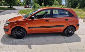 Kia Rio 1.4 DOHC 71kw rok 2009 - 2