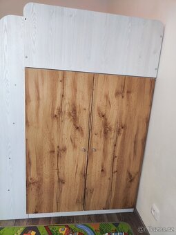 Vysoká Postel 90x200 cm + stůl - 2