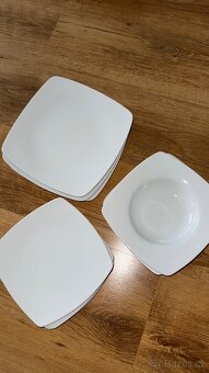 Set talířů Butlers - 2