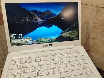 Notebook Asus - 2