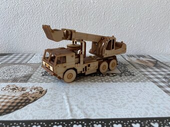 Nový dřevěný model TATRA 815-7 UDS - 2