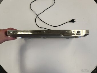 Yamada DVD-E330 - DVD přehrávač s DivX (s ovladačem) - 2