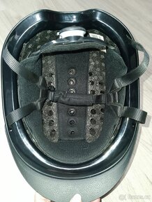 Jezdecká přilba na koně - 2