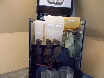 Automatický kávovar - 2