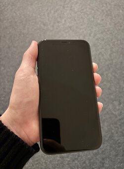 IPhone 11 (64GB) - 2