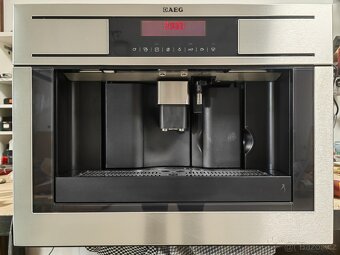 Vestavný kávovar AEG - Delonghi - 2