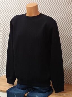 Tmavě modrá pánská mikina - 2