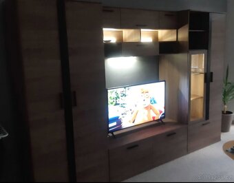 Moderní obývací stěna – jako nová (stěhování) - 2