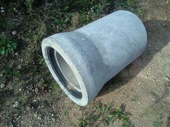 železobetonová roura s hrdlem - 2