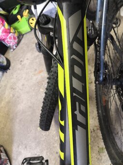 Horské kolo Giant Talon - 2