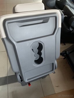 Prostřední sedadlo Alcantara VW Multivan T7 v Top Stavu - 2