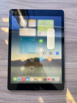 iPad 9 generace, 64GB - 2