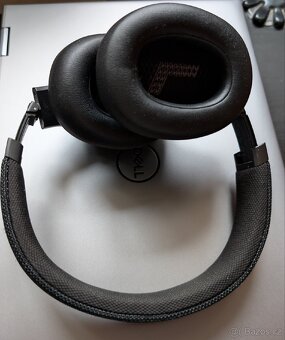 Bluetooth sluchátka JBL LIVE 660 - 2