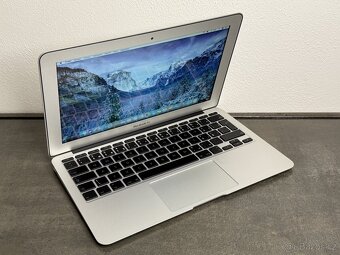 Macbook Air 11" 2010 / C2D / 2GB / 64GB / DPH - 2