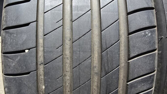 Letní pneu 235/35/19 Bridgestone - 2