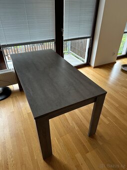 Jidelni rozkladaci stul - 2