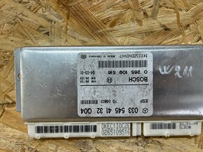 ŘÍDIÍC JEDNOTKA ESP MERCEDES W211 0335454132Q04 - 2