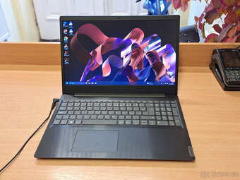 Lenovo Ideapad S145-15AST - 8GB RAM, 2× grafika, 1,5 TB disk - 2