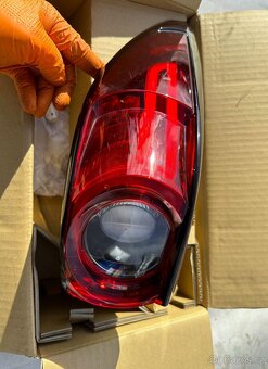 Mazda CX5 2. gen., levý zadní světlomet ORIGINÁL - 2