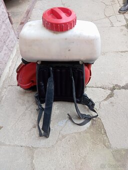 prodám postřikovač - 2