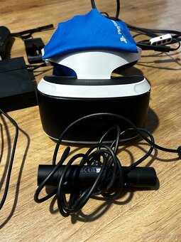 Sony ps4 VR - 2