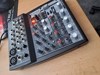 Behringer Xenyx 1002FX - 2