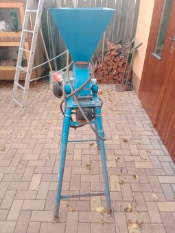 Šrotovník kladívkový - 2