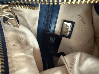 Kabelka Guess menší - 2