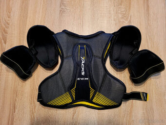 Hokejová výstroj CCM Tacks JUNIOR - vel. M NOVÁ - 2