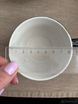 Sada čtyř hrnků na kávu s podšálky - 2