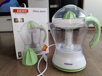 Elektrický citrusovač odšťavňovač - 2