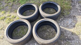Letní pneu 235/40 R18 - 2