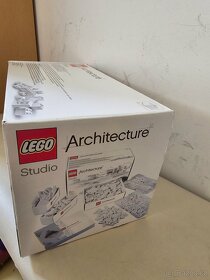 LEGO Architecture 21050 Studio - 2