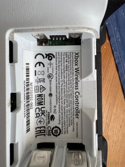 Xbox ovladač model 1914 - 2
