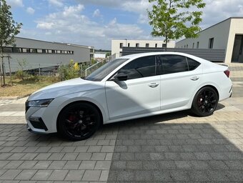 Octavia 4 2.0 tsi rs tovární Zaruka - 2