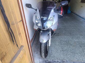 Honda VFR 800 V-TEC - 2
