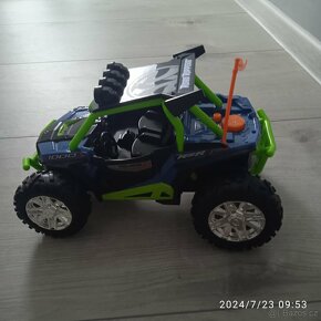 terénní auto na baterky - 2