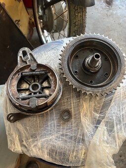 Štít brzdy a rozeta čz 150/125C pevné - 2