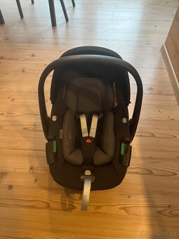 MAXI-COSI Pebble 360 + 2x Isofix - 2