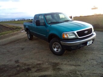 Ford F-150 5.4 V8 - 2