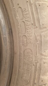 Celoroční pneu 215/65r16 C - 2