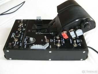 Plynová páka Thrustmaster Hotas Warthog - 2