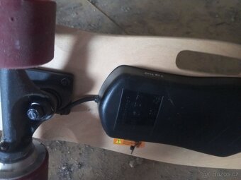 Elektrický skateboard Caroma H2S - 2