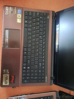 Asus 4Jádro Intel - 2