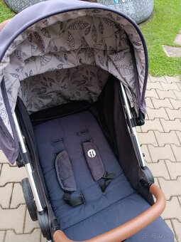 SPORTOVNÍ KOČÁREK Petite&Mars Royal Silver - 2