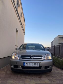 Opel Vectra 2.2i 114kW - 2