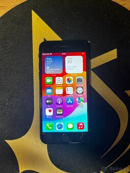 Apple iPhone SE 2020 - 64 GB - záruka - 2