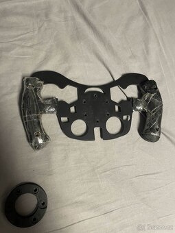Herní volant Logitech G29, řadící páka a wheel mod - 2